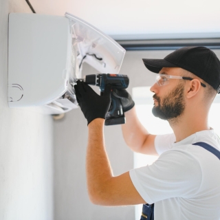 Empresa de manutenção de ar condicionado Instalação de ar condicionado Manutenção de ar condicionado Empresa de manutenção de ar condicionado Manutenção preventiva ar condicionado Split inverter